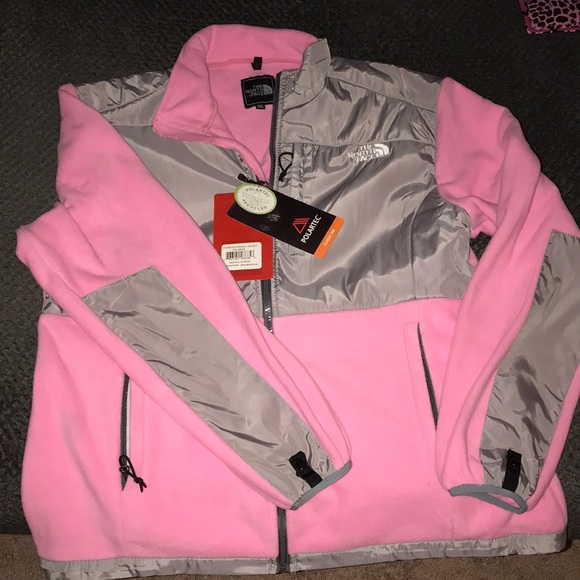 The North Face Jackets & Blazers - NWT women’s North Face coat!